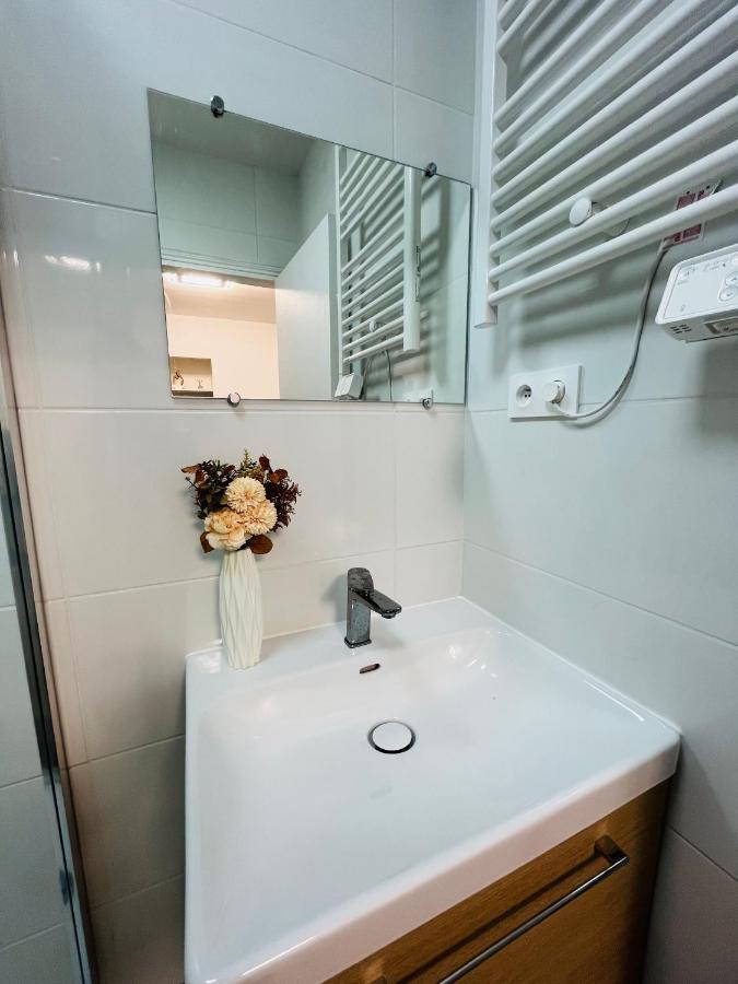 Dream Dwell Paris-Two Bedrooms Apart Near Gare Du Nord Kültér fotó